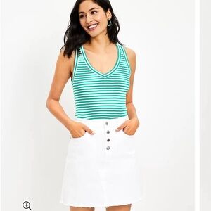 New with tags Frayed Button Front Denim Skirt in White Sz 2 🌞🆕 Jean Skirt